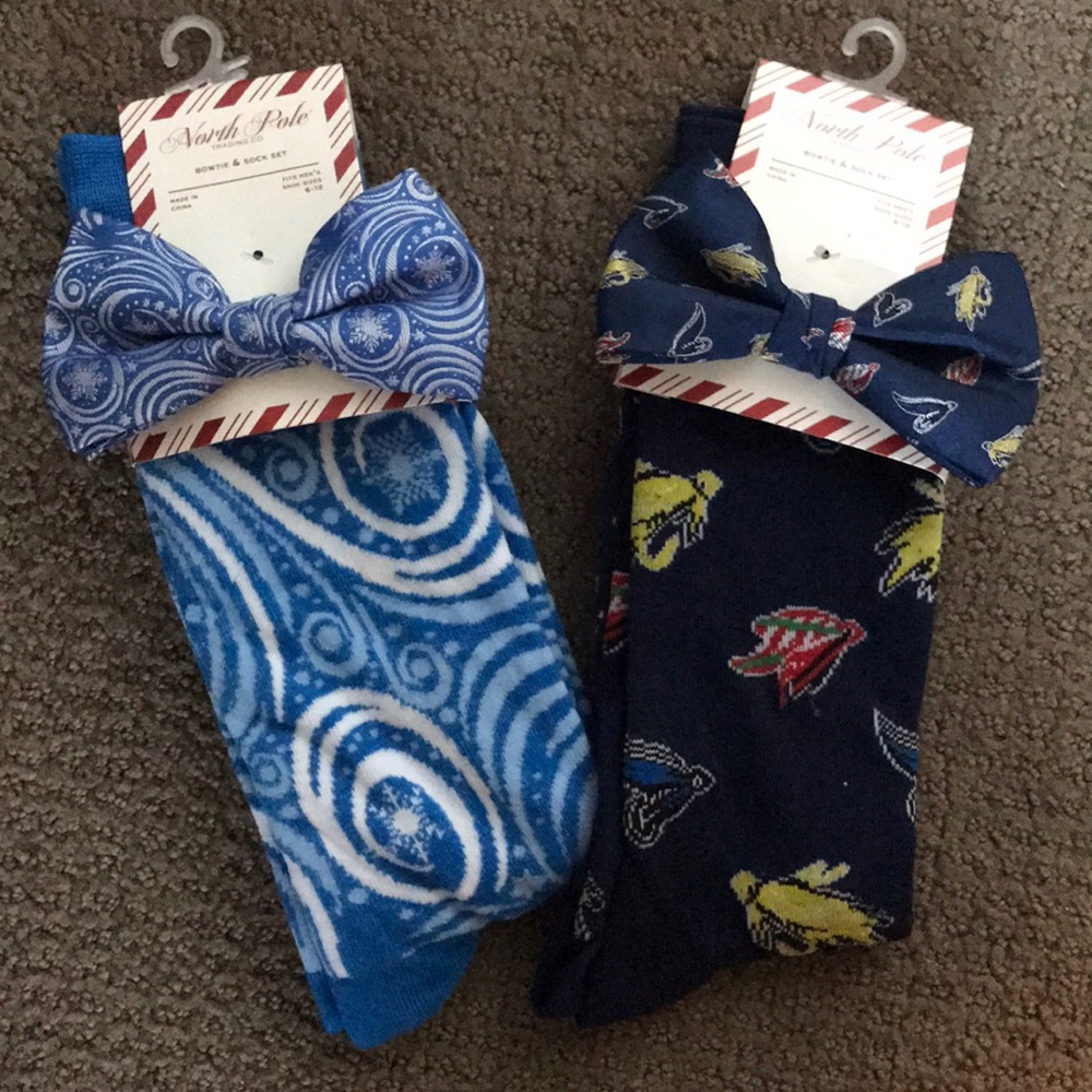 Sock and bow tie set